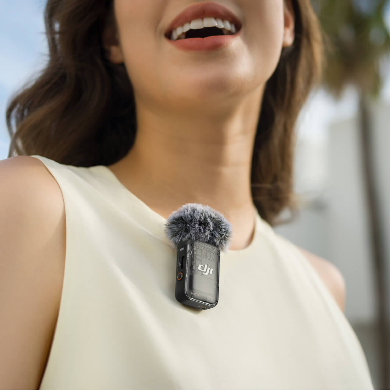 DJI Mic 2 Transmitter (Pearl White) – DJI Hasselblad