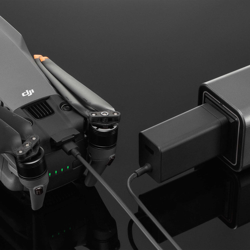 DJI 65W Portable Charger USB-C connector (UK)